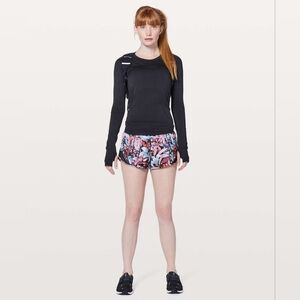 lululemon athletica Hotty Hot II 2.5" Shorts
